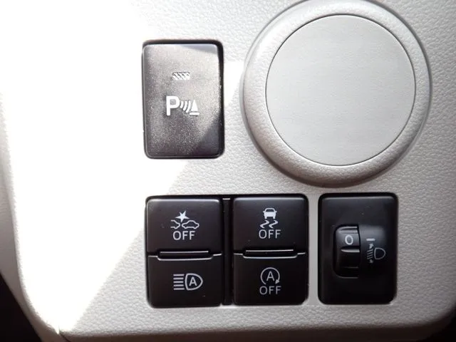 ミラ イース(ダイハツ)の車両写真