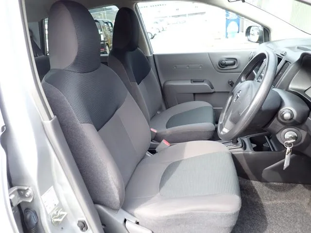 NV150 AD 2WD(ニッサン)の車両写真