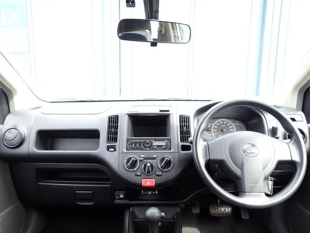 NV150 AD 2WD(ニッサン)の車両写真