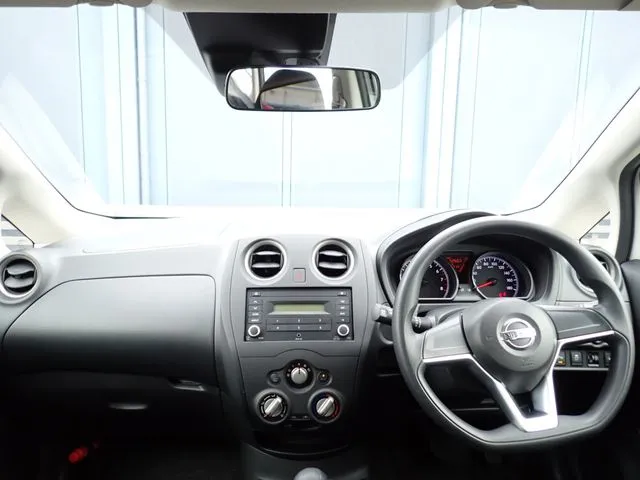 ニッサン　ノート