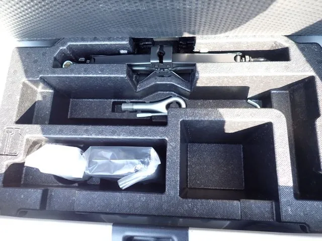 ミラ　イース（ダイハツ）の車両写真