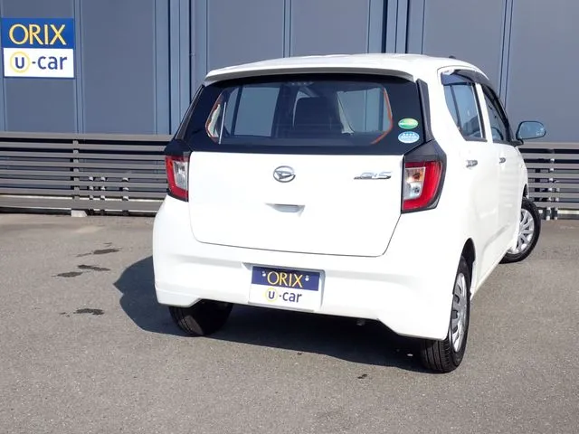 ミラ　イース（ダイハツ）の車両写真