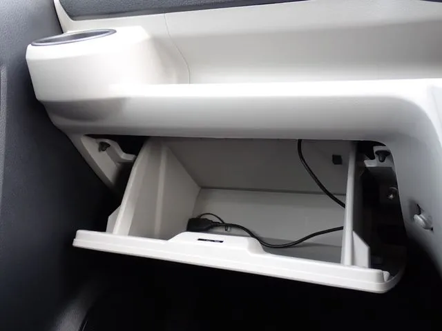 ミラ　イース（ダイハツ）の車両写真