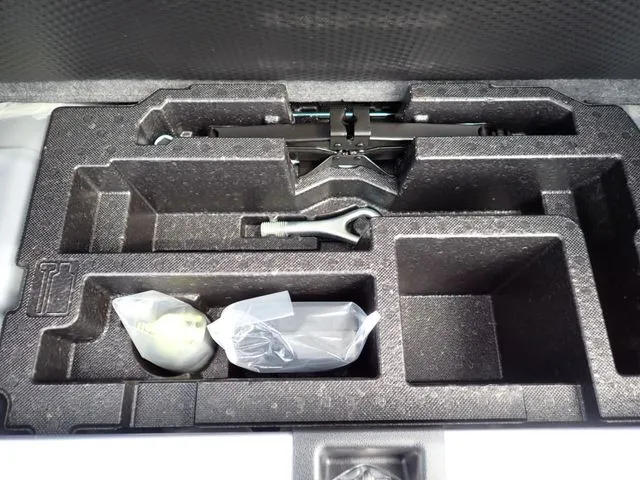 ミラ　イース（ダイハツ）の車両写真