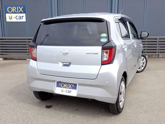 ミラ　イース（ダイハツ）の車両写真