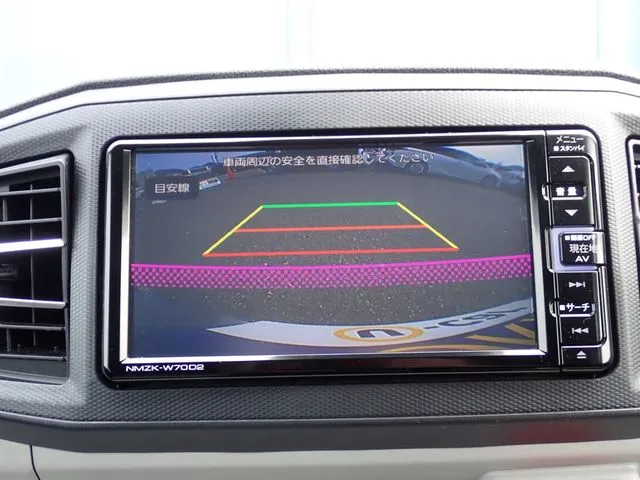 ミラ　イース（ダイハツ）の車両写真