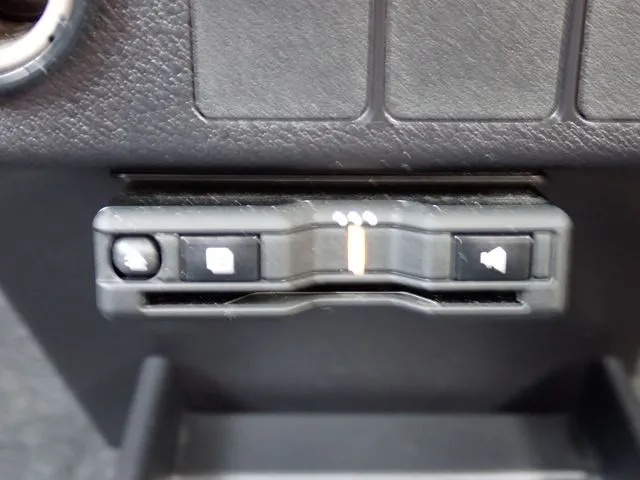 ミラ　イース（ダイハツ）の車両写真