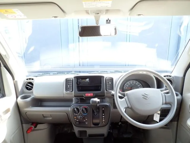 エブリイバン（スズキ）の車両写真