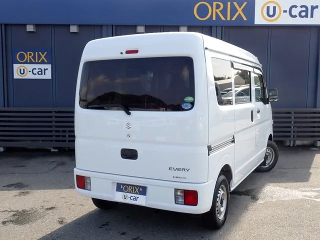 エブリイバン（スズキ）の車両写真
