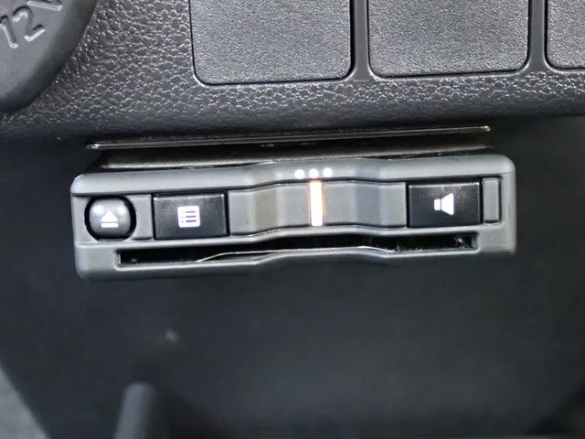 ミラ イース(ダイハツ)の車両写真