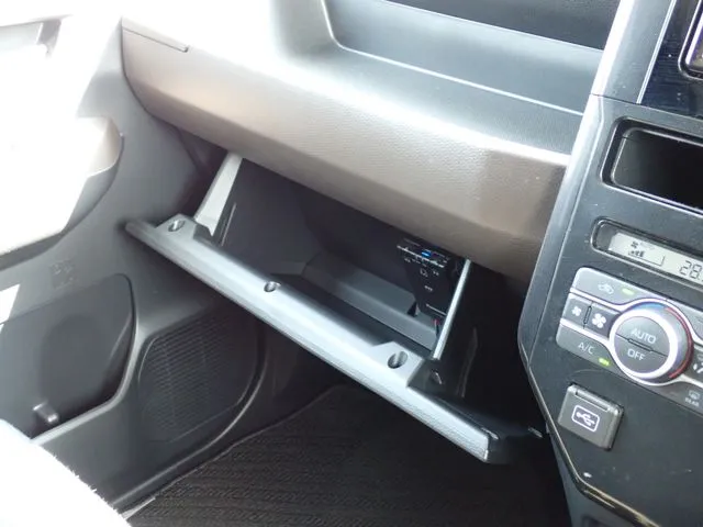 トール（ダイハツ）の車両写真