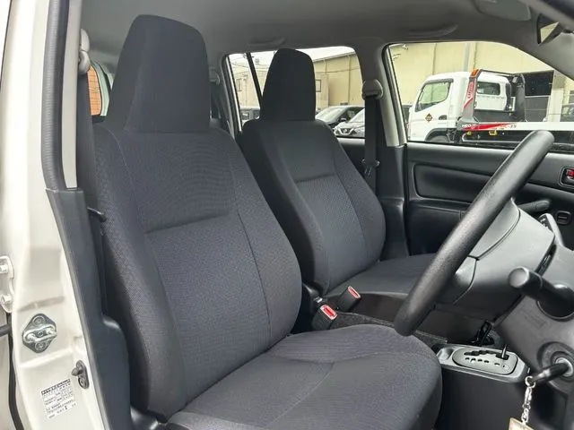 プロボックスバン　２ＷＤ（トヨタ）の車両写真