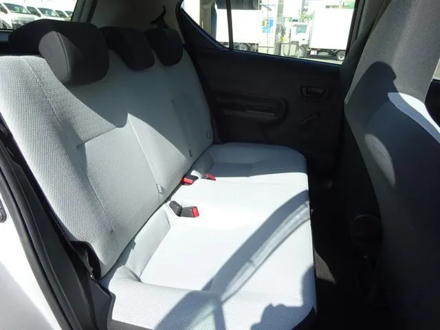 アクア（トヨタ）の車両写真