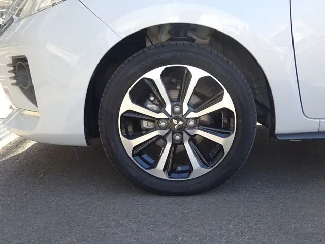 ミラージュHB(ミツビシ)の車両写真