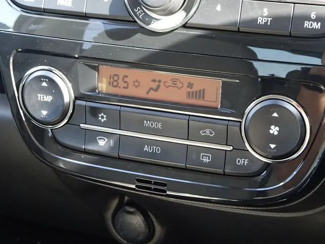 ミラージュHB(ミツビシ)の車両写真