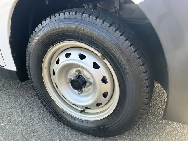 ニッサン NV150 AD 4WD