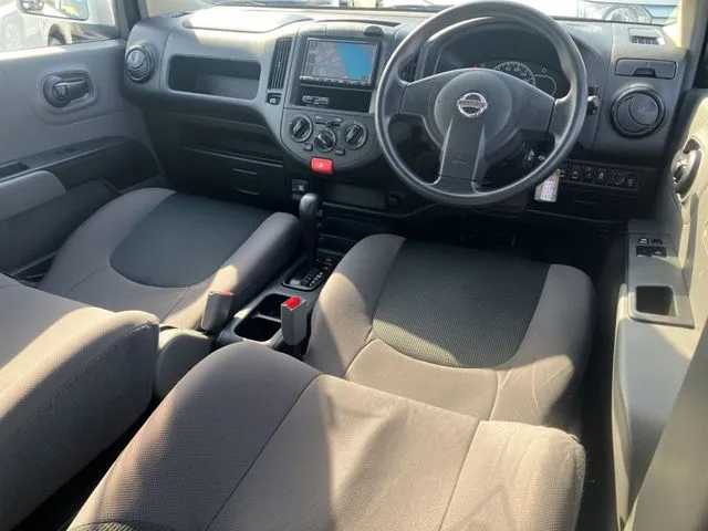 ニッサン NV150 AD 4WD