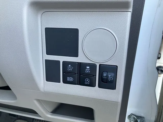 タント（ダイハツ）の車両写真