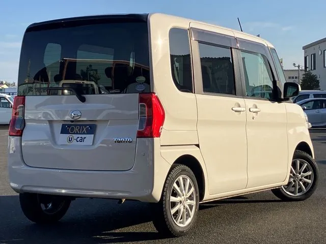 タント（ダイハツ）の車両写真