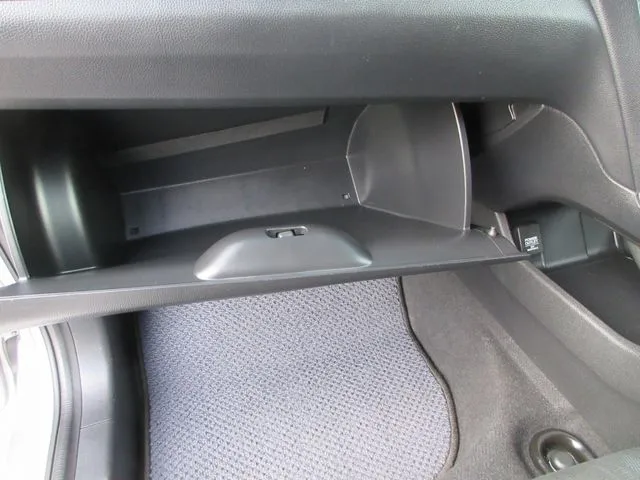 シャトル　ハイブリッド　４ＷＤ（ホンダ）の車両写真