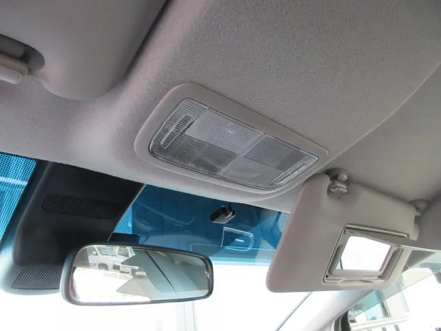 シャトル　ハイブリッド　４ＷＤ（ホンダ）の車両写真