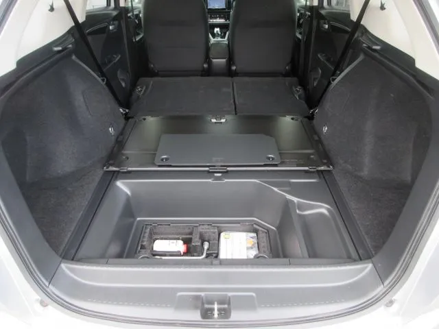 シャトル　ハイブリッド　４ＷＤ（ホンダ）の車両写真