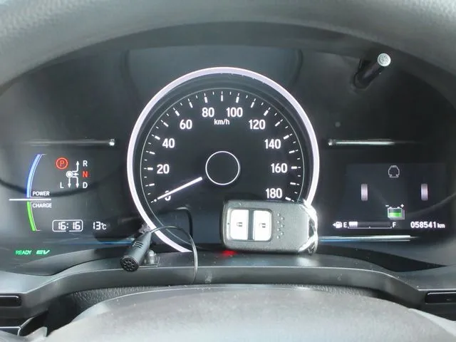 シャトル　ハイブリッド　４ＷＤ（ホンダ）の車両写真