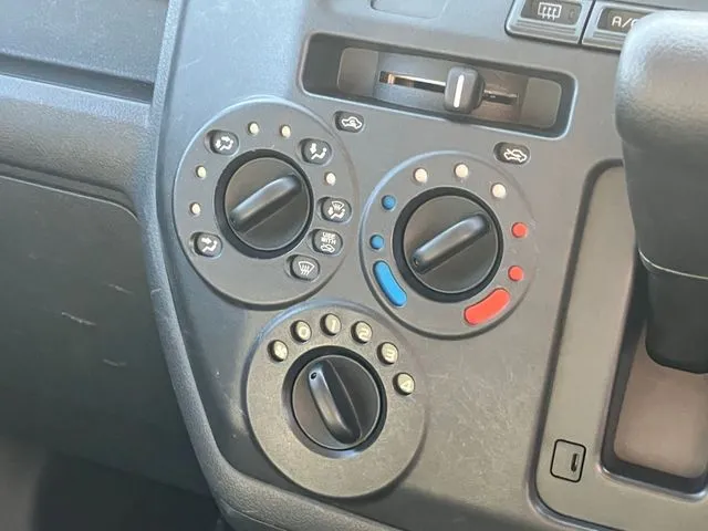 マツダ ボンゴバン 4WD