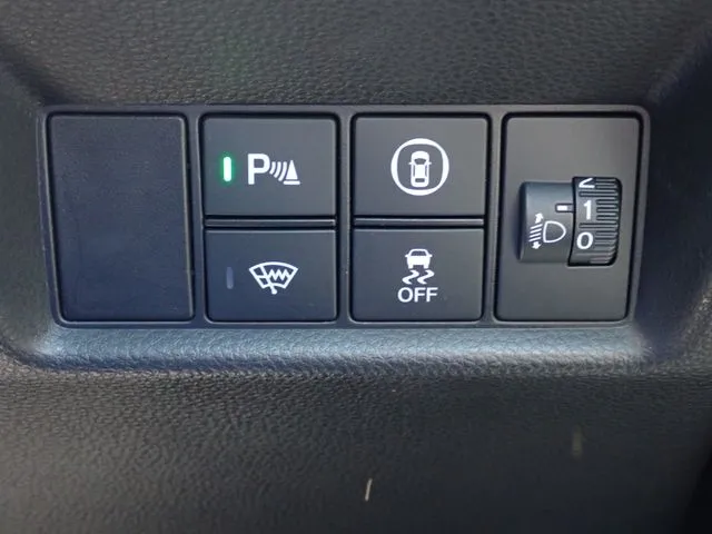 フィット　４ＷＤ（ホンダ）の車両写真