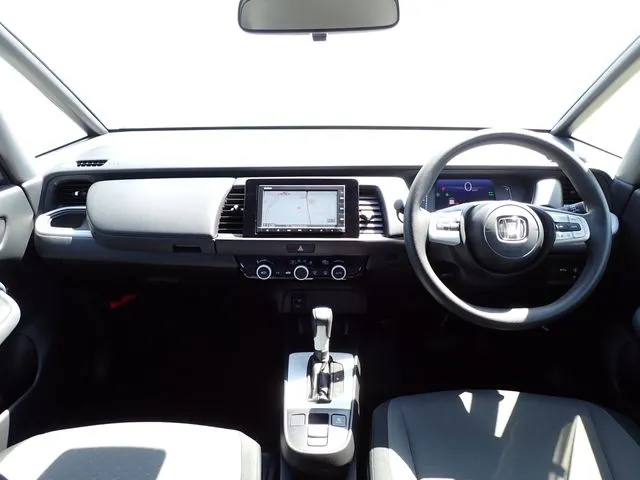 フィット　ｅ：ＨＥＶ（ホンダ）の車両写真