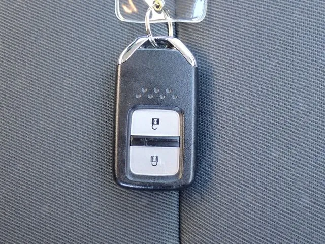 フィット　ｅ：ＨＥＶ（ホンダ）の車両写真