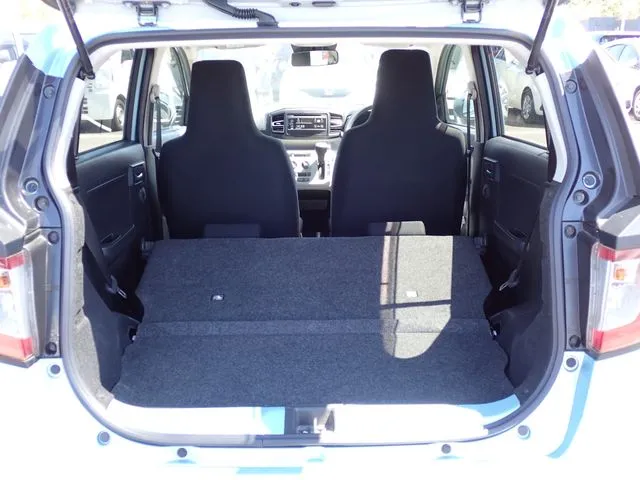 ミラ　イース（ダイハツ）の車両写真