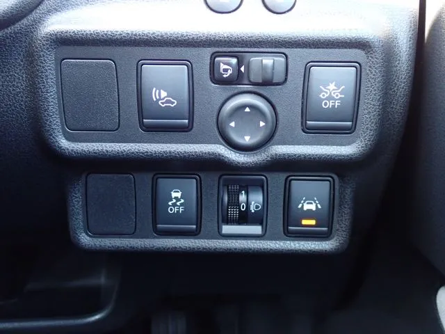 ノート（ニッサン）の車両写真