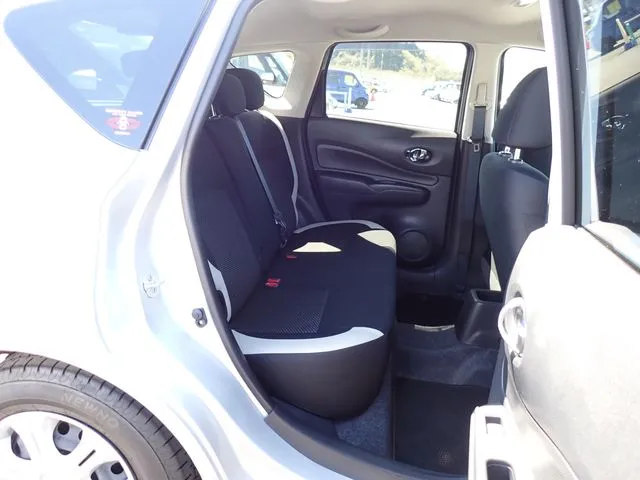 ノート（ニッサン）の車両写真