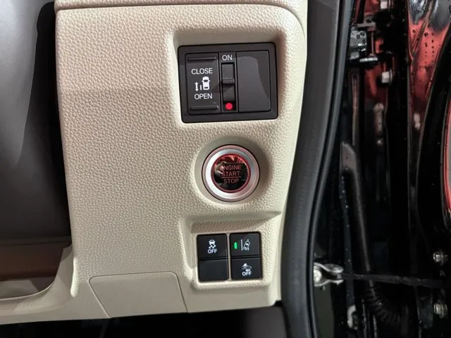 Ｎ　ＢＯＸ（ホンダ）の車両写真