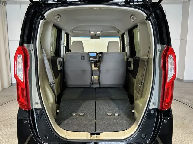 Ｎ　ＢＯＸ（ホンダ）の車両写真