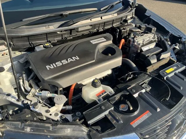 ニッサン エクストレイル ハイブリッド 4WD