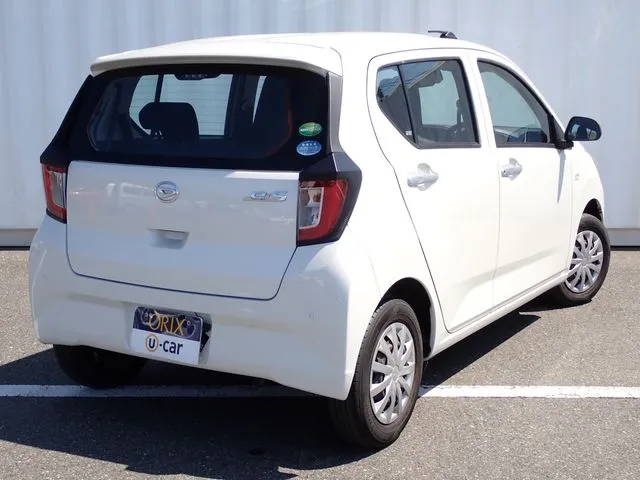 ミラ　イース（ダイハツ）の車両写真
