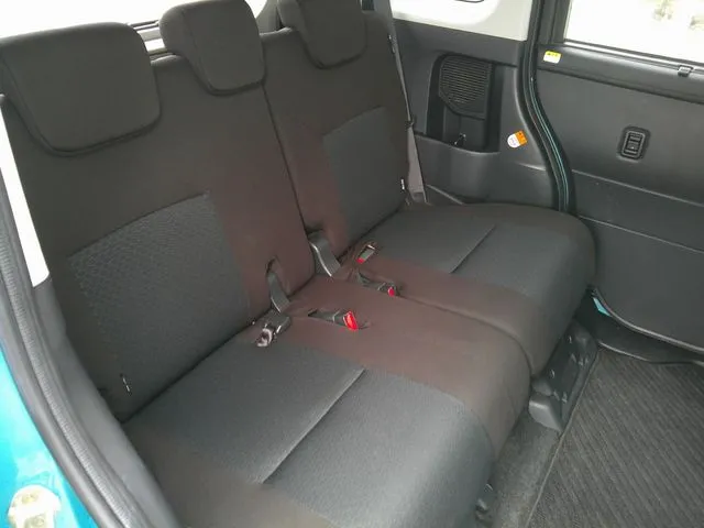 トール　４ＷＤ（ダイハツ）の車両写真