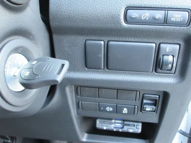 ニッサン　キャラバンＶ　４ＷＤ