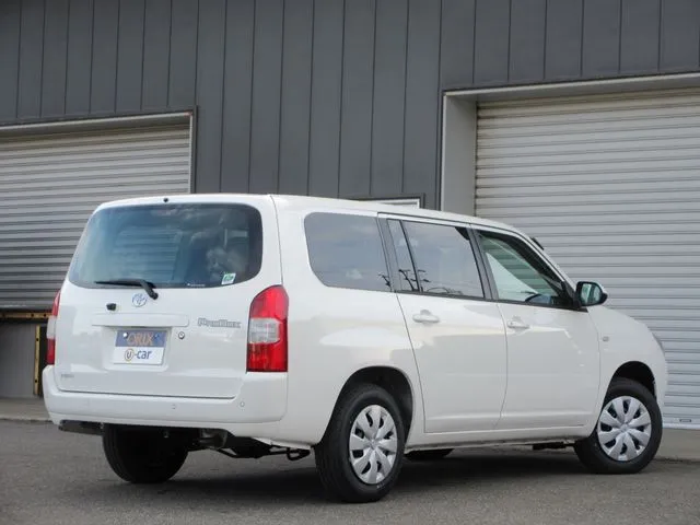 トヨタ　プロボックスバン　４ＷＤ