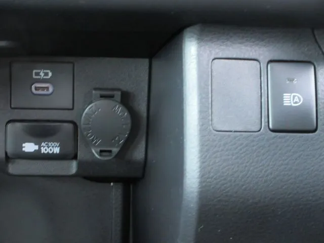 トヨタ プロボックスバン 4WD