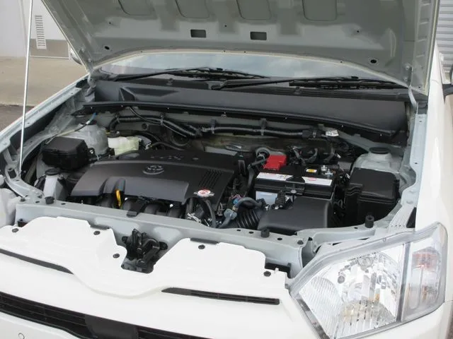 トヨタ プロボックスバン 4WD