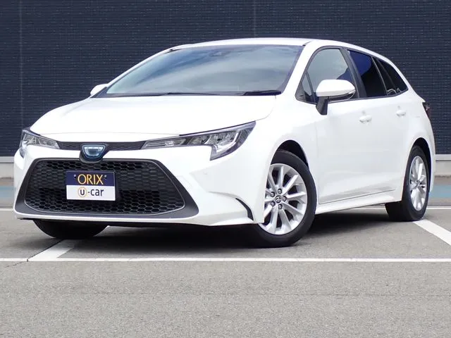 カローラ ツーリング ハイブリッド(トヨタ)の車両写真