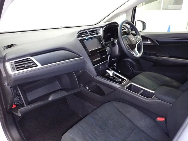 ホンダ シャトル ハイブリッド