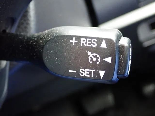 エスクァイア　ハイブリッド（トヨタ）の車両写真