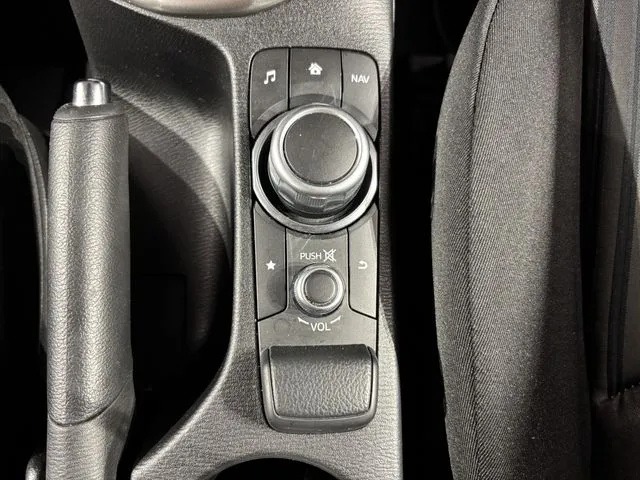 マツダ　ＭＡＺＤＡ２