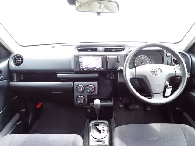 プロボックスバン 4WD(トヨタ)の車両写真