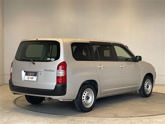 トヨタ　プロボックスバン　２ＷＤ