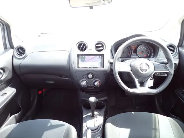 ノート（ニッサン）の車両写真
